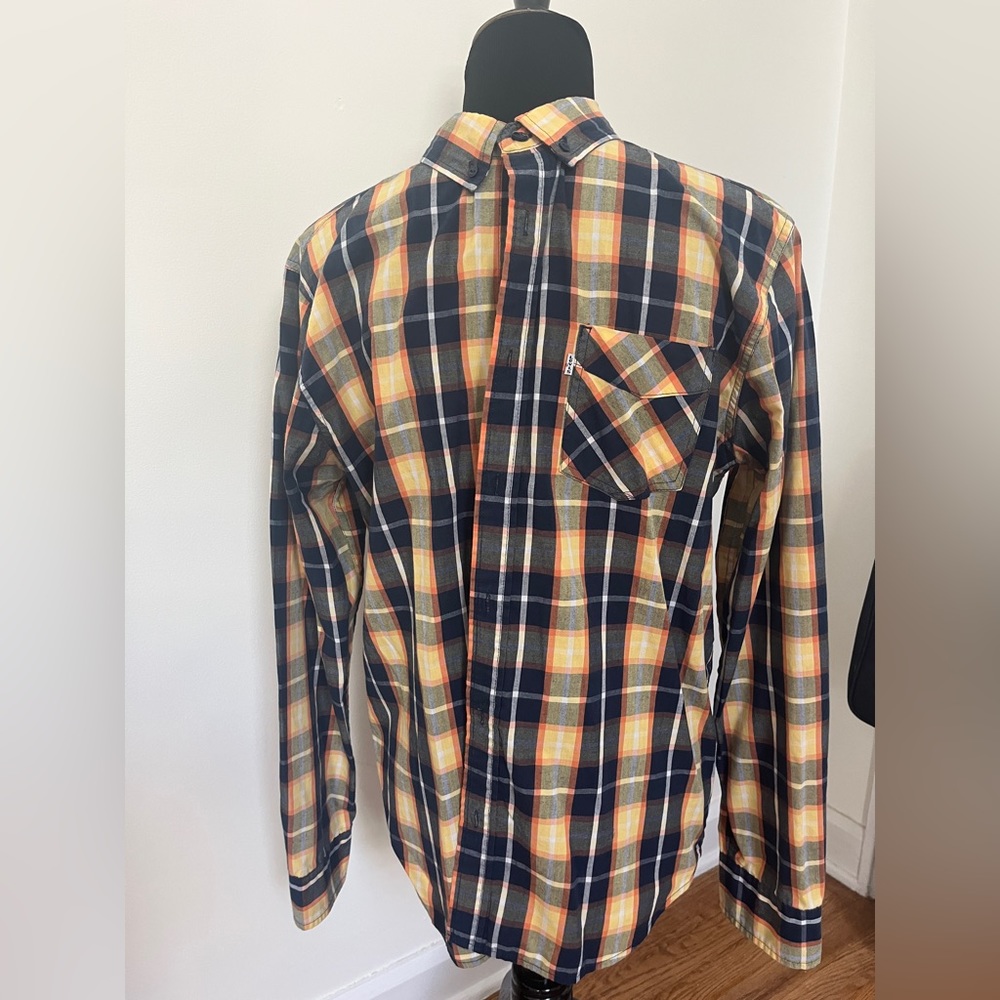 Men’s Levi long sleeve button down